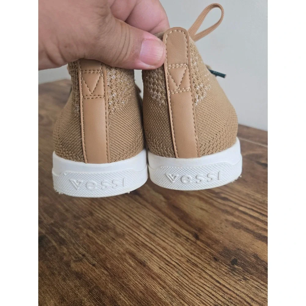 Vessi Weekend Sneakers Tan Waterproof Mens 9 Women 10 Low Top Casual Shoes